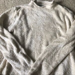 Croft & Barrow turtle neck fuzzy sweater cream
